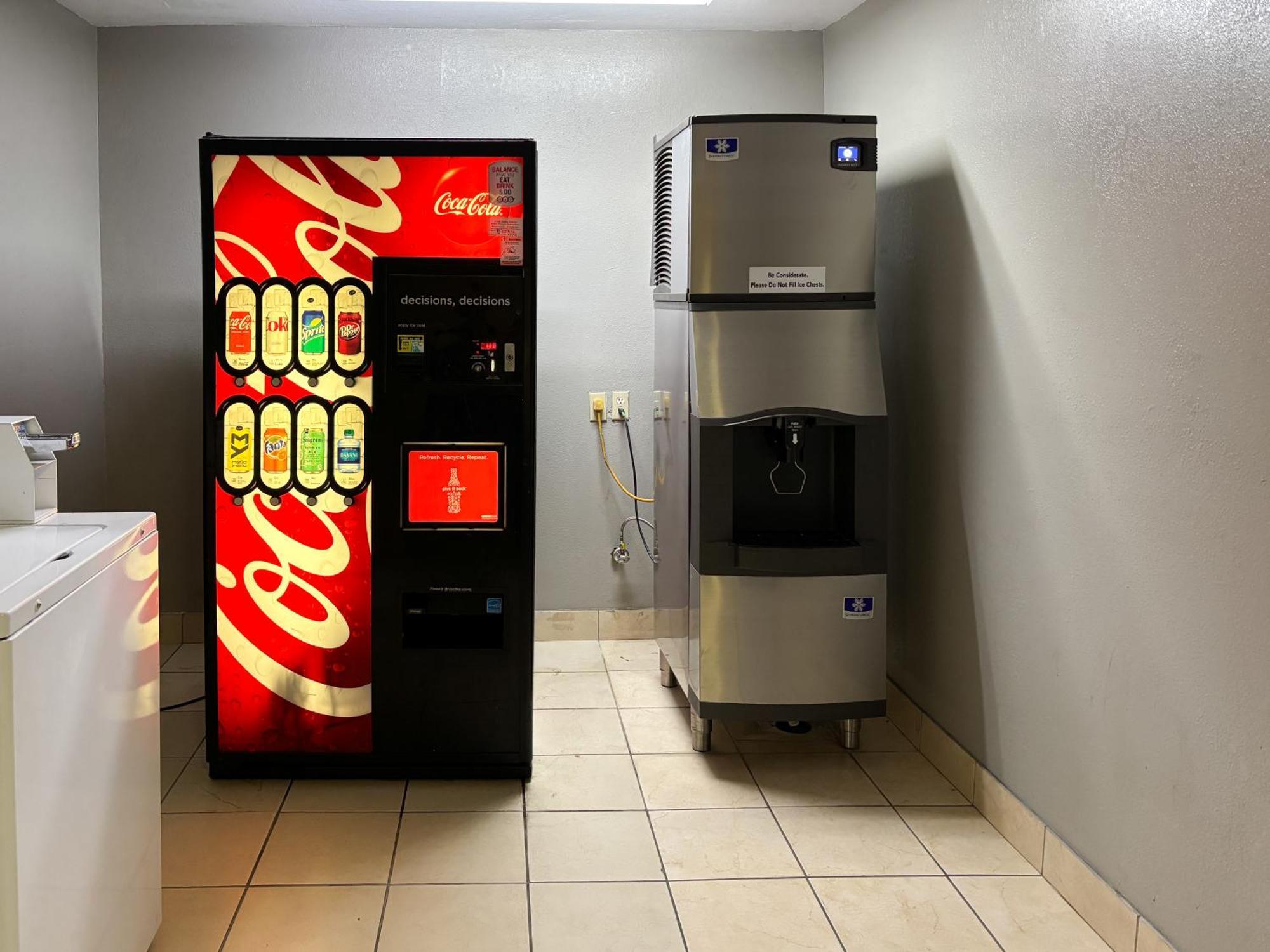 Motel 6 Prattville Al Bagian luar foto
