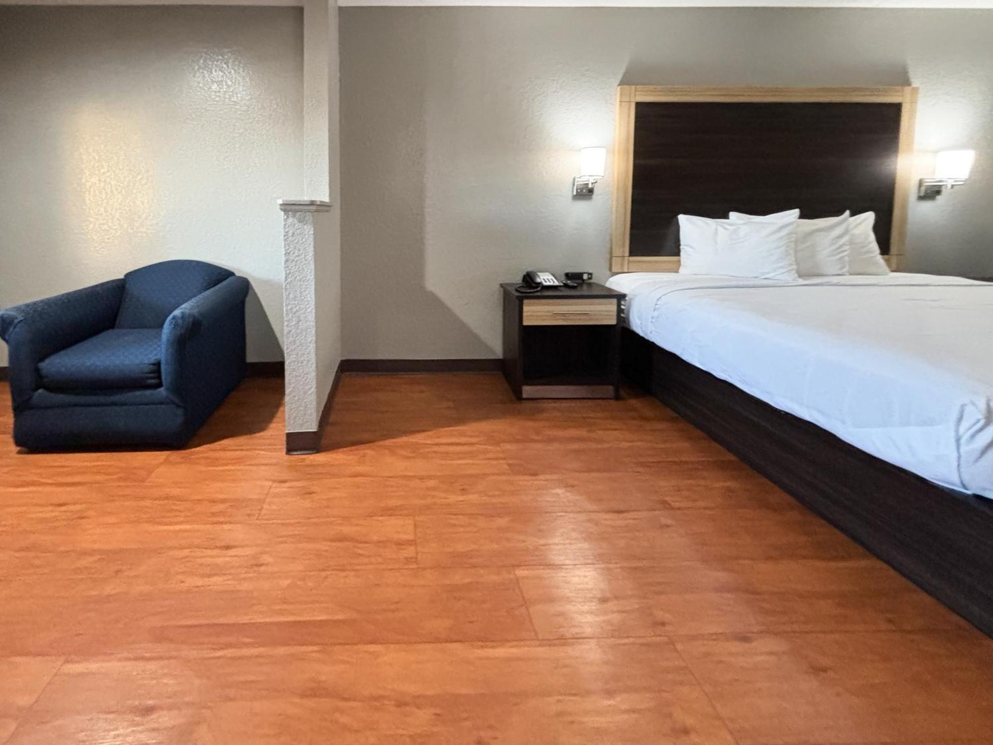 Motel 6 Prattville Al Bagian luar foto